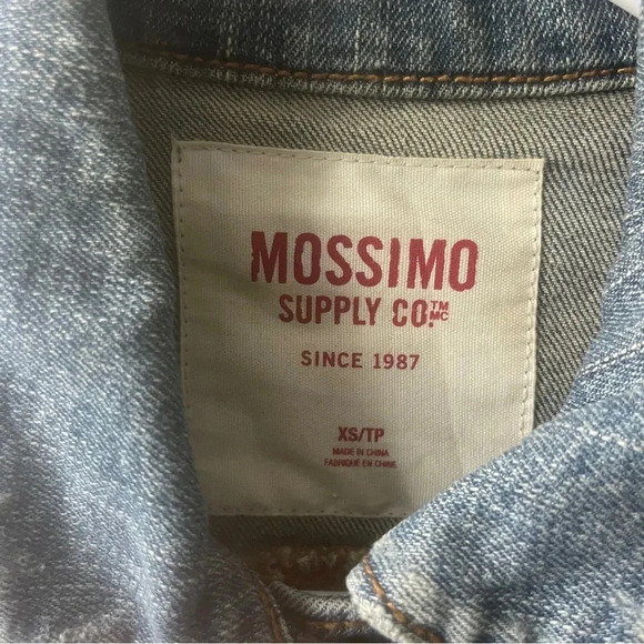 Mossimo Supply Co. Juniors Sleeveless Distressed Blue Jean Jacket Size XS - Picture 4 of 5